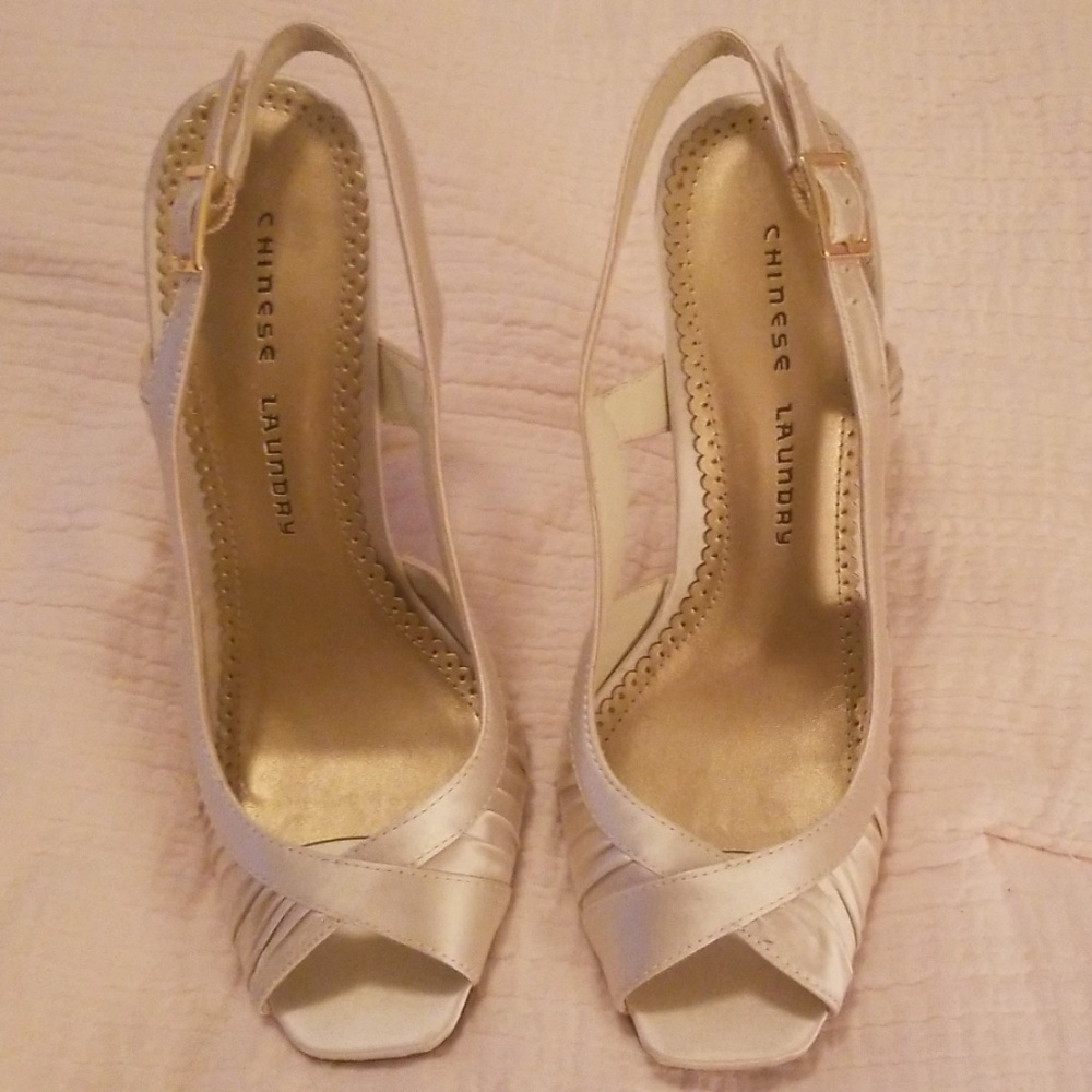 Chinese Laundry sz 8 new